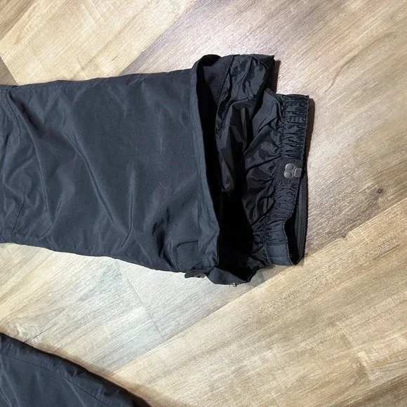 The North Face women's HyVent waterproof insulated snow/ski pants Size Small - Picture 5 of 16